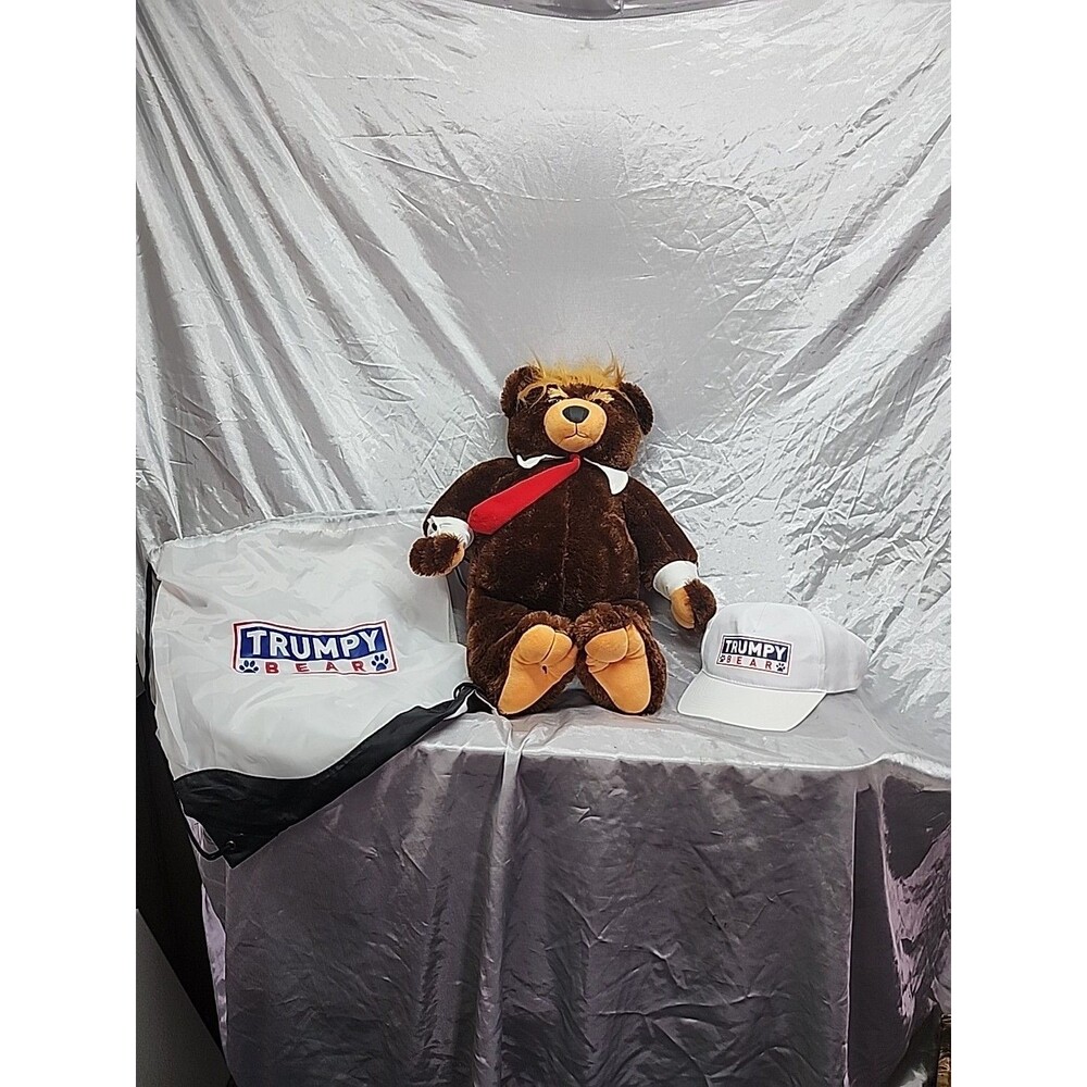 22" Trumpy Bear Deluxe & Bag & Hat 2020 Unused